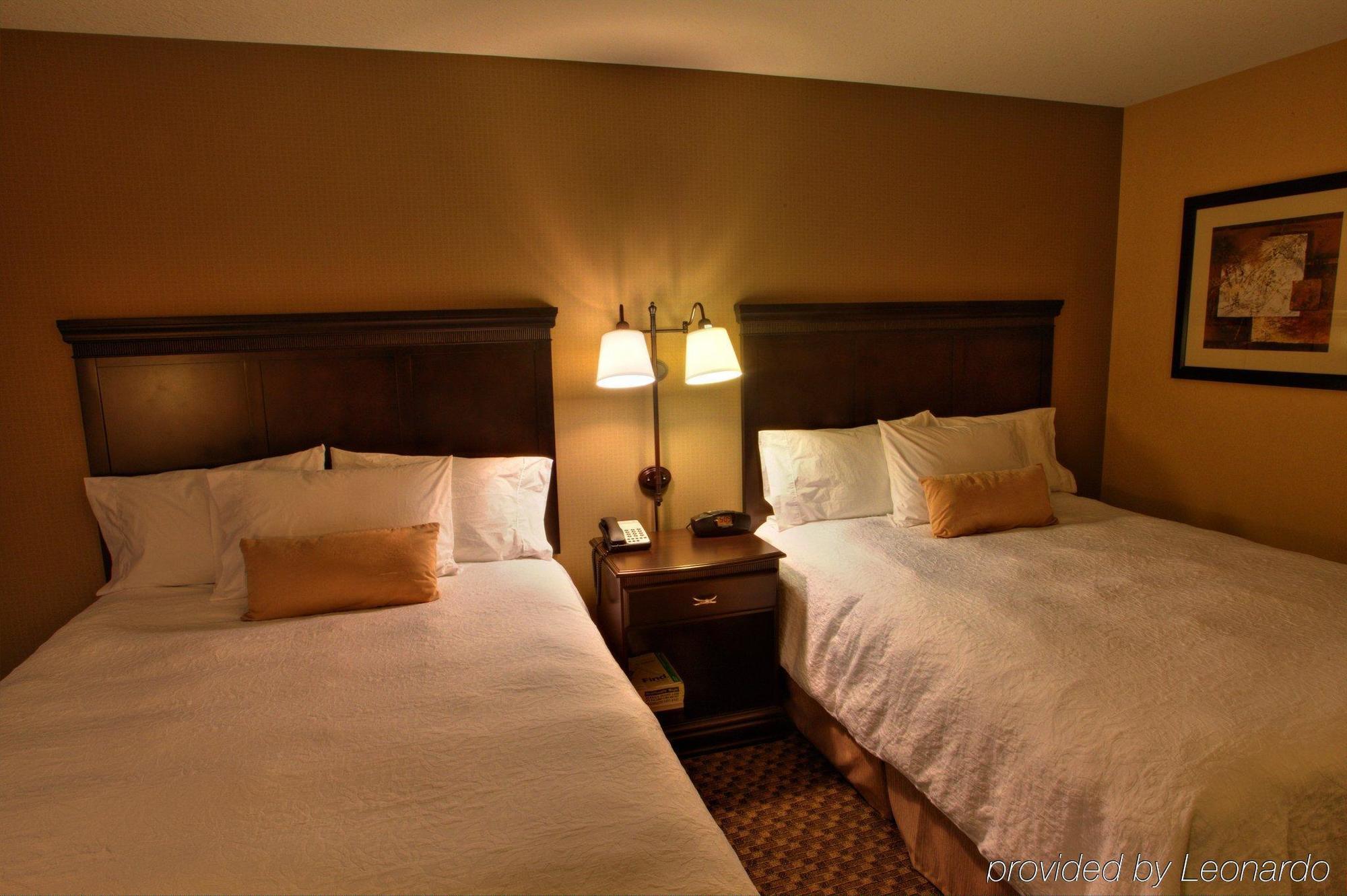 Hampton Inn & Suites Edmonton/West Quarto foto